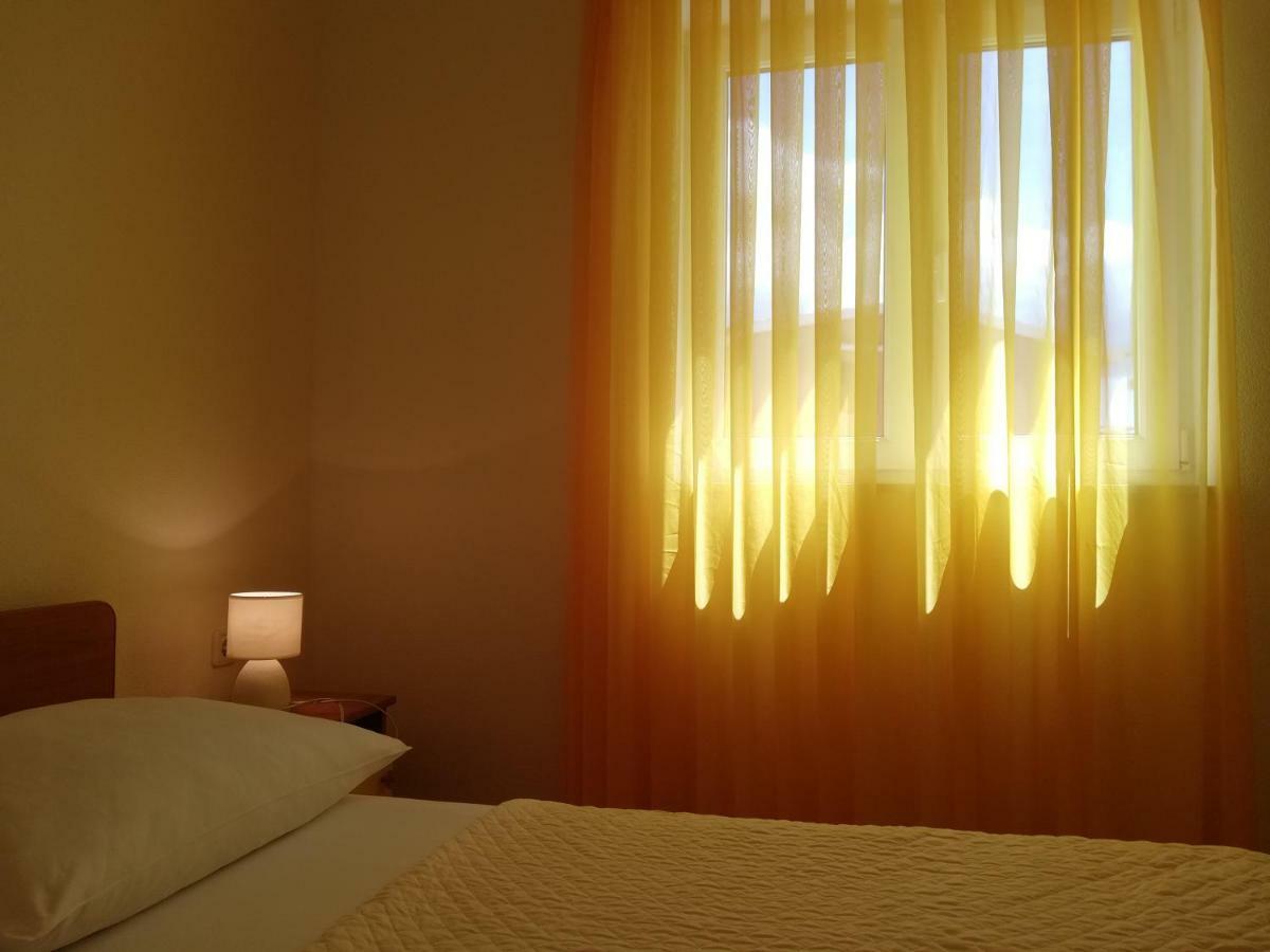 Apartmani Marija Primošten Екстериор снимка